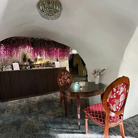 Manor & Beerspa Hotel