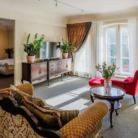 Saku Manor & Beerspa Hotel *