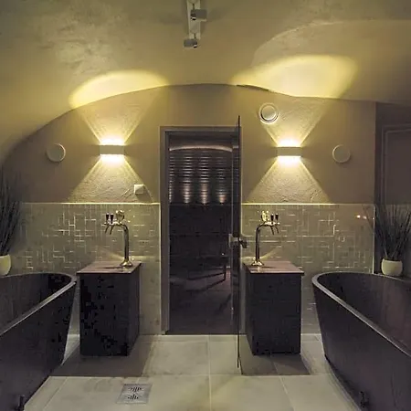 Manor & Beerspa Hotel