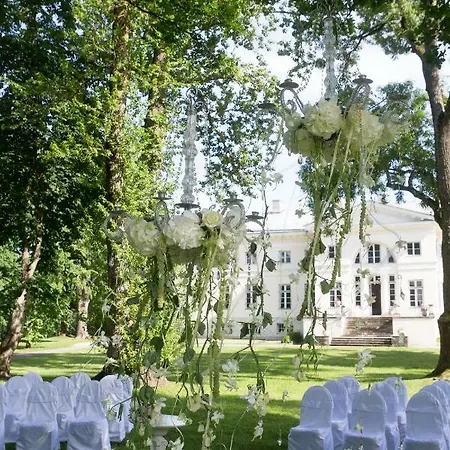 Manor & Beerspa Hotel *