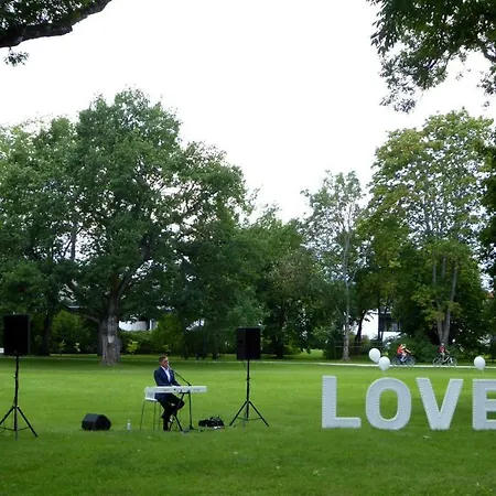 Manor & Beerspa Saku