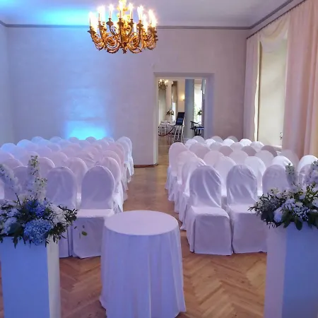 Saku Manor & Beerspa * Saku