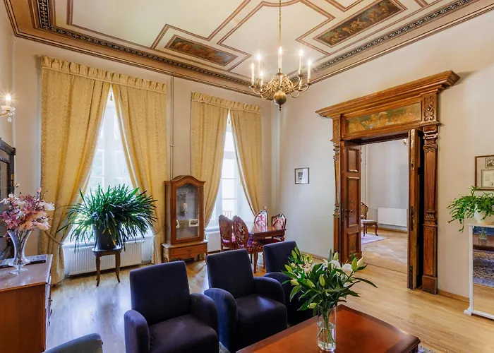 Manor & Beerspa Hotel Saku