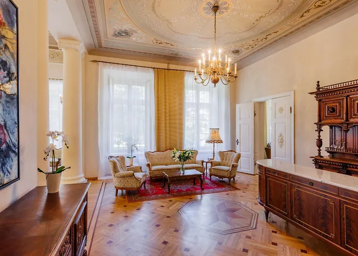 Manor & Beerspa Hotel