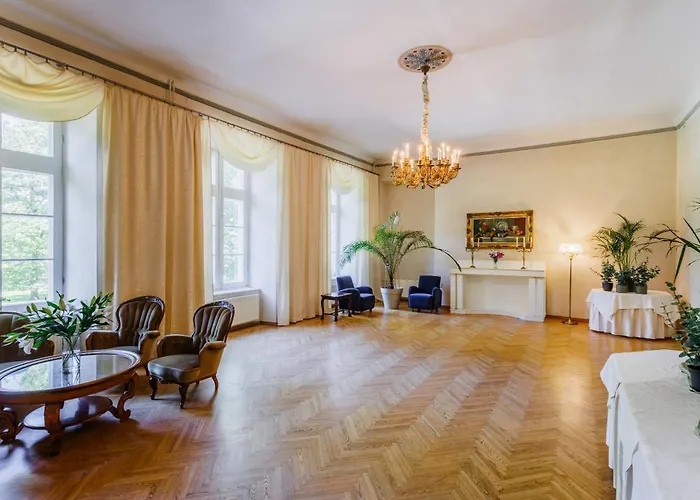 Hotel Manor & Beerspa